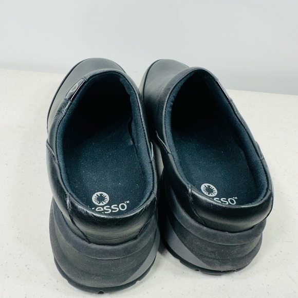 AKESSO nonslip black nursing shoes. W 6,5 - Picture 4 of 7